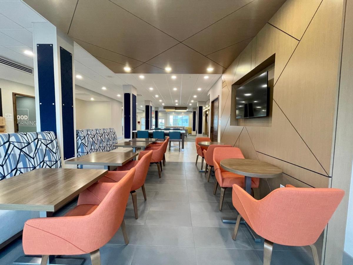 Holiday Inn Express & Suites - Ft. Smith - Airport By Ihg Fort Smith Εξωτερικό φωτογραφία