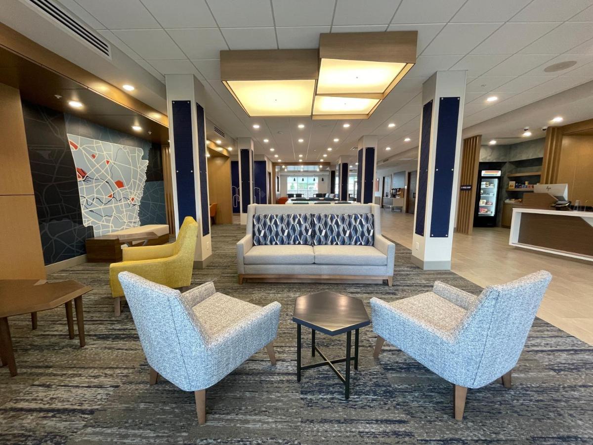 Holiday Inn Express & Suites - Ft. Smith - Airport By Ihg Fort Smith Εξωτερικό φωτογραφία