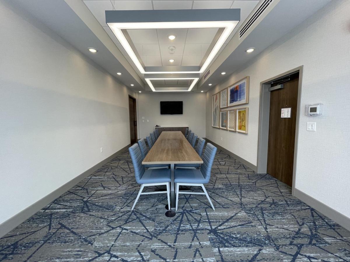 Holiday Inn Express & Suites - Ft. Smith - Airport By Ihg Fort Smith Εξωτερικό φωτογραφία
